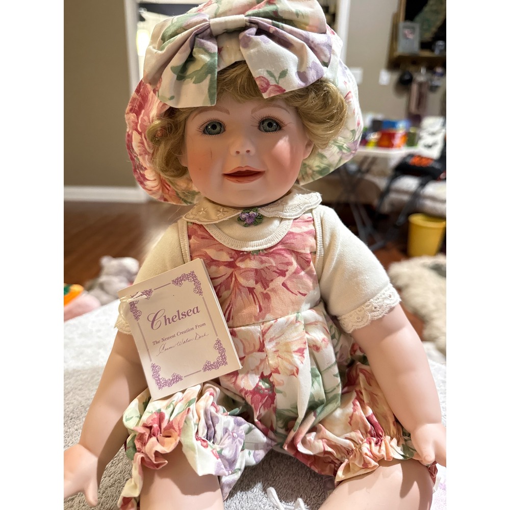 Hamilton Collection Chelsea Porcelain Doll Connie Walser Derek 1994 Seated